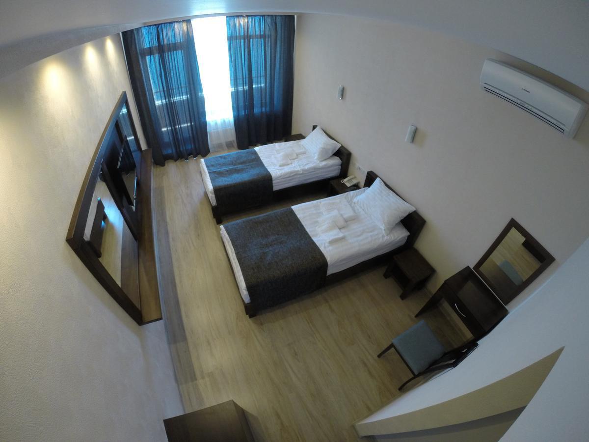 Viro Hotel Черноморск Екстериор снимка